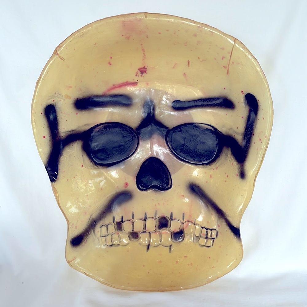 Slightly Used Forum Novelties HALLOWEEN Bleeding Skull Bowl -Great Condition